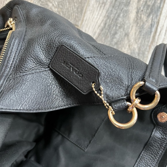 Coach Black Leather Shoulder Bag w/ Gold Detail. Excellent condition. - Picture 5 of 10